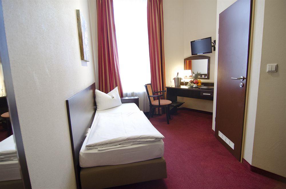 Hotel Polo Am Zob Hamburg Zewnętrze zdjęcie